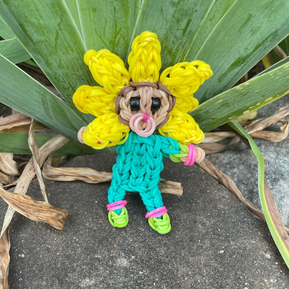 Rainbowloom spring yellow flower baby